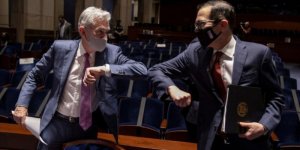 Мнучин и Пауэлл снова настаивают на сделке о финансовой помощи.