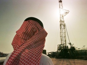 Саудовская Аравия восстановила добычу нефти до 9,8 млн баррелей в сутки после атаки на НПЗ