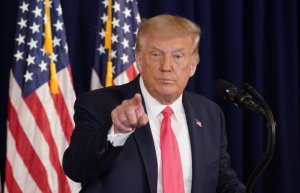 Трамп - победа Байдена обрушит фондовый рынок.