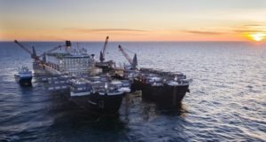 &laquo;Хватит это терпеть&raquo;: Вашингтон продолжает угрожать суверенитету Европы чудовищными санкциями