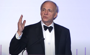 Как действует экономическая машина. Автор: Рэй Далио