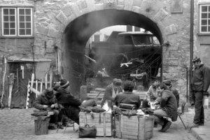 Обманутые надежды и миф о героической борьбе за независимость:январские баррикады в Латвии 1991 года