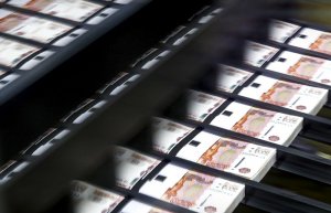 Бюджет выигрывает от слабого курса? Не совсем